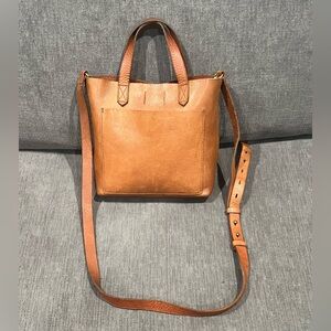 Madewell Transport Crossbody
Leather Small Tote Bag